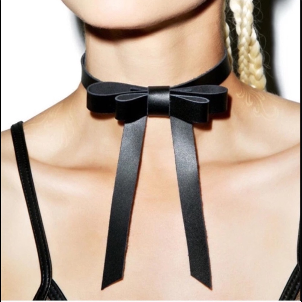 BOW CHOKER